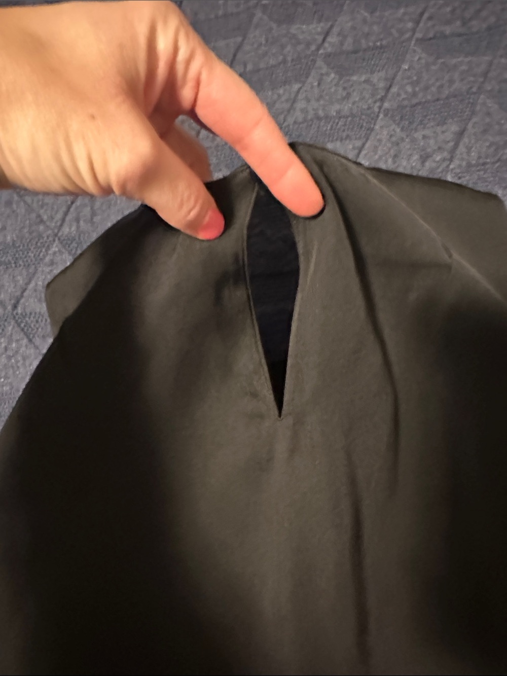 Quince black silk shell tank - Picture 4 of 10